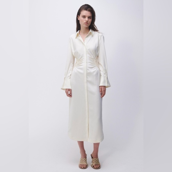 Rhoda Fossil Crochet Dress
Regular price
$795 - Picture 6 of 13